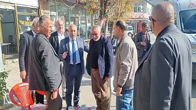 Güngöralp, Muradiye'de esnaflarla buluştu