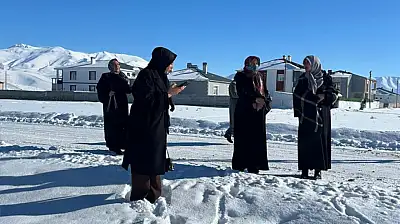 Ilıkan: Ziyaret etmediğimiz, gönlüne girmediğimiz tek bir kadın kalmayacak