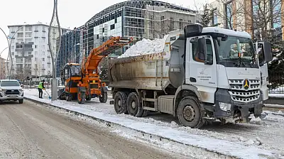 Kuraklıktan etkilenen Sıhke Gölü'ne can suyu