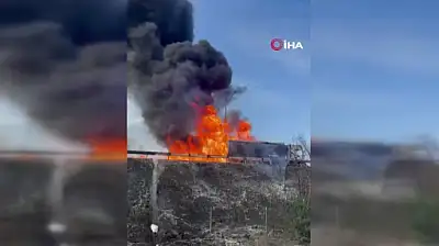 Mazot yüklü tanker alev alev yandı, gökyüzünü kara dumanlar kapladı