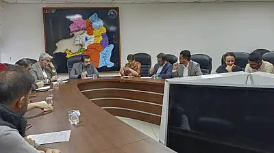 Van'da sağlık yatırımları ve kurumsal dönüşüm toplantısı düzenlendi