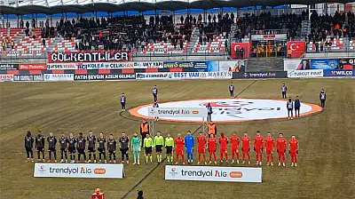 Vanspor, evinde mağlup