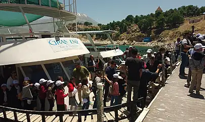22. Akdamar Çocuk ve Gençlik Tiyatroları Şenliği sona erdi