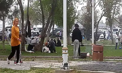 Atatürk Kültür Parkı hafta sonu piknikçilerle doldu taştı