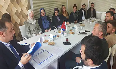 BİK Müdürü Aşkın gazetecilerle bir araya geldi