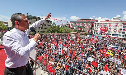 CHP Genel Başkanı Özgür Özel: Van sorunlarla boğuşan bir il