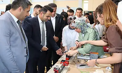 Hakkari'de bilim şenliği düzenlendi