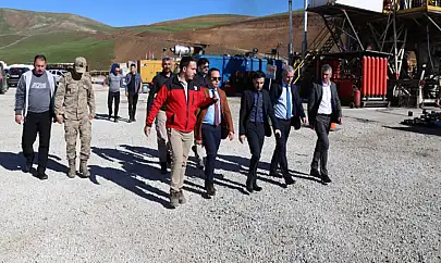 Kaymakam Aydoğan, petrol arama çalışmalarını inceledi