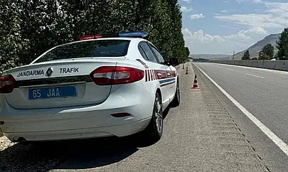 Van'da 105 araç trafikten men edildi