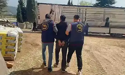 Van'da 8 kişi gözaltına alındı