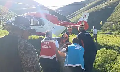 Van'da kayalıklarda mahsur kalan şahıs kurtarıldı