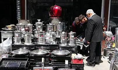 Van'ın tarihi çarşısında mangal ve semaver üretimi arttı