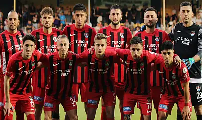 Vanspor vasat futboluyla avantajı Aksaray'a kaptırdı