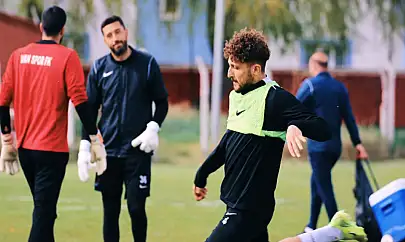 Vanspor, şampiyonluk umudunu play-off'a bıraktı