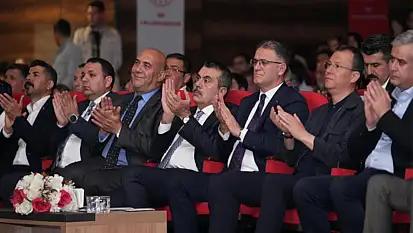 Bakan Tekin Van'da