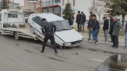 Erciş'te trafik kazası