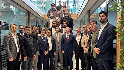 Kayatürk, Vanlı iş insanlarıyla ekonomik potansiyeli değerlendirdi