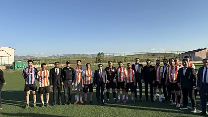 Özalp'ta kurumlar arası turnuva düzenlendi