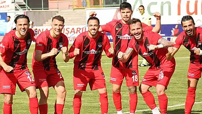 Tuşba Belediyesi Vanspor için dev ekran kuruyor