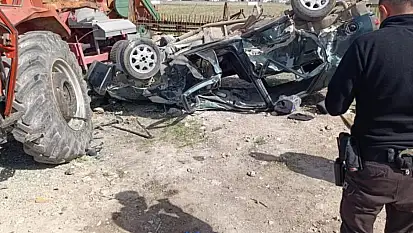 Van'da feci kaza! Yaralılar var...