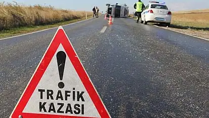 Van'da kontrolden çıkan otomobil takla attı: Ölü ve yaralılar var