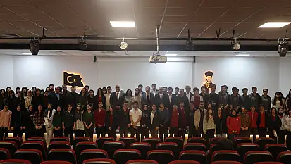 Van'da Liselerde bilim uygulamaları paneli düzenlendi