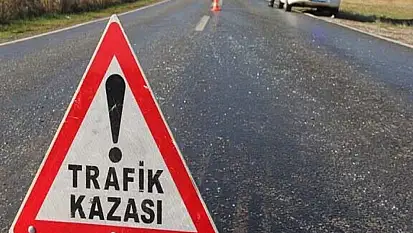 Van'da otomobil uçururuma yuvarlandı