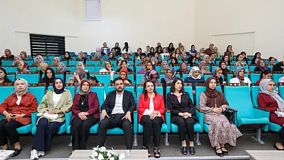 Van'da Sağlıklı Kadınlar, Sağlıklı Nesiller semineri düzenlendi