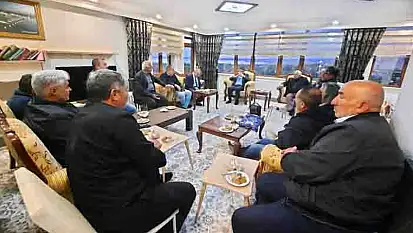 Vanlı çiftçiler için bilgilendirme toplantısı