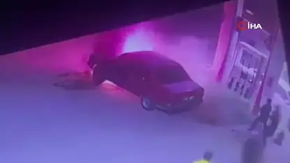 Akaryakıt istasyonunda araç yangını korkuttu