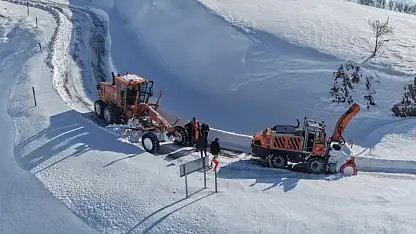 Muş-Kulp karayolu yoğun kar ve tipi sonrası yeniden trafiğe açıldı