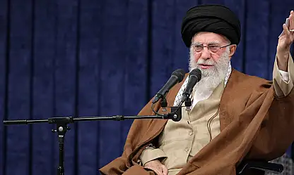 İran dini lideri Ali Ayetullah Hamaney: ''İran kimseye teslim olmayacaktır''