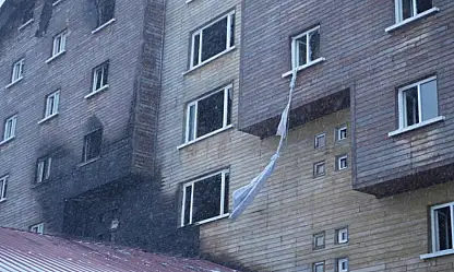 Otel yangınında ölen kızının son sözlerini anlattı