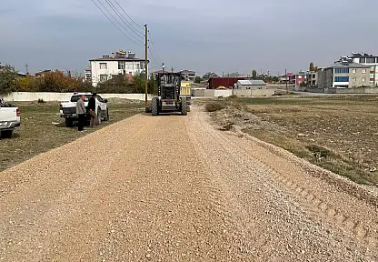 Altıntepe Mahallesi'nde stabilize yol çalışmaları
