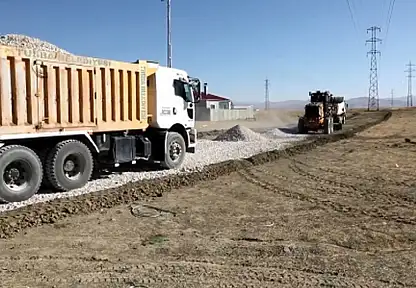 Kalecik Mahallesi'nde yol iyileştirme çalışmaları sürüyor