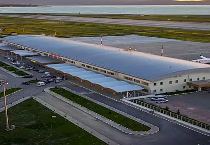 Van'da uçak biletleri cep yakıyor