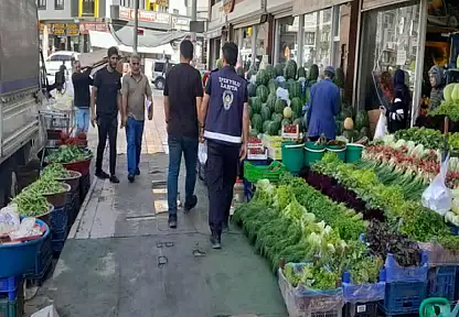 Van'da yol ve kaldırım işgallerine sıkı denetim