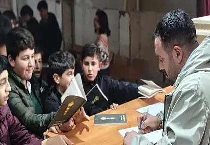 Vanlı yazar Davut Mortaş öğrencilerle buluştu