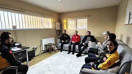 Acil sağlık hizmetleri haftasında 112 çalışanlarına yerinde ziyaret