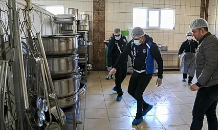 Büyükşehir zabıtasından güvenli gıda için sıkı denetim