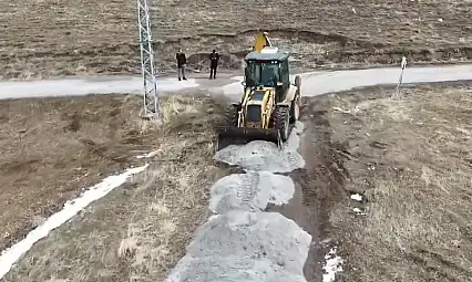 Derenkent Mahallesi'nde yol çalışmaları sürüyor