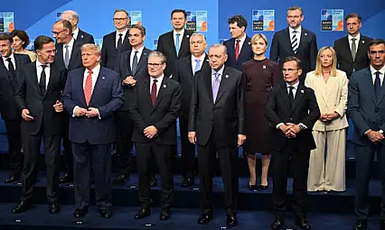 Erdoğan, NATO Zirvesi öncesi aile fotoğrafına katıldı