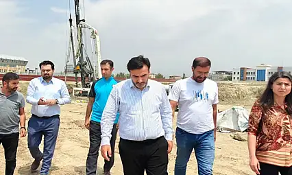 Sağlık Müdürü Tosun ve Başhekim Sarıkaya, Van Şehir Hastanesi inşaat alanını inceledi