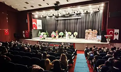Tiyatro festivali yoğun ilgi gördü
