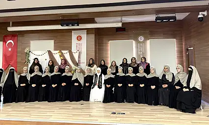 Van'da 18 hafız belgesini aldı