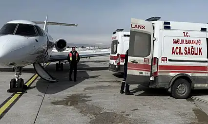 Van'dan İstanbul'a ambulans uçakla bebek sevki