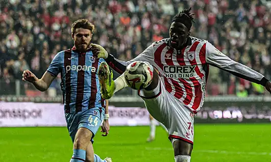Karadeniz derbisinde kazanan Trabzonspor