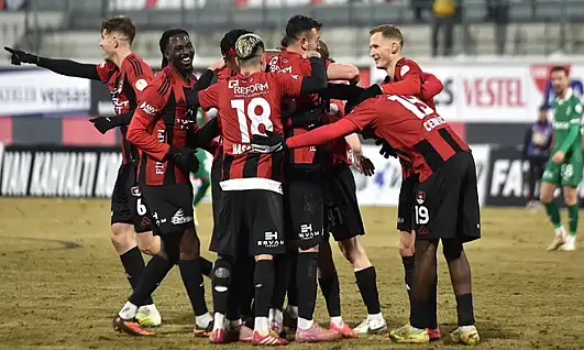 Vanspor, Çorumspor'u puansız uğurlamak istiyor