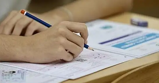 Erciş'te ihtiyaç sahibi öğrencilerin YKS başvuru ücretleri karşılanacak