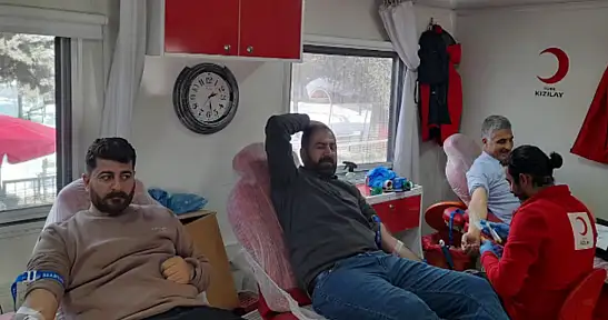 Kızılay gönüllülerinden örnek davranış